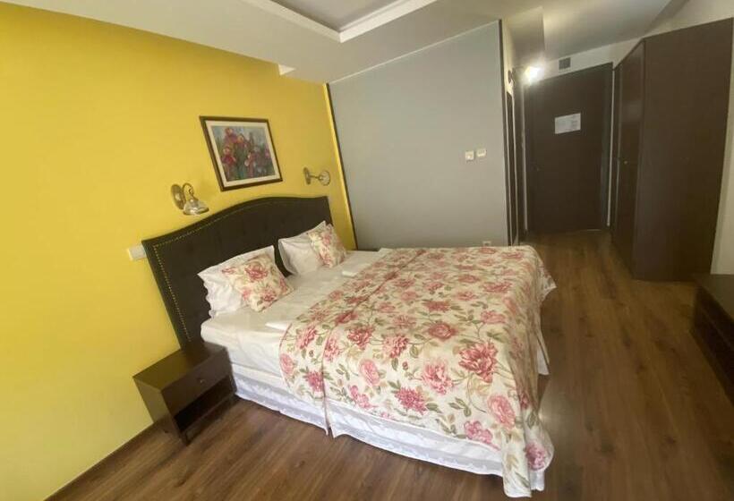 غرفة ديلوكس مزودة بشرفة, Park Hotel Fairy