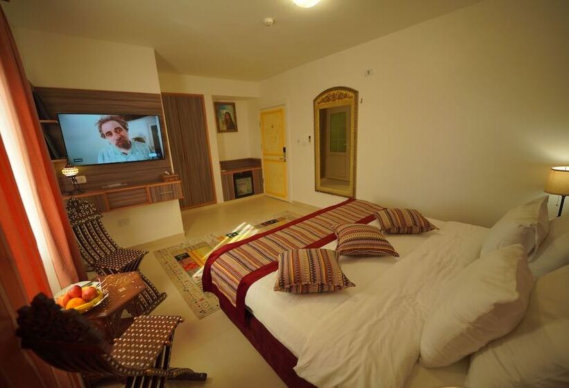 اتاق لوکس, Petra Plaza