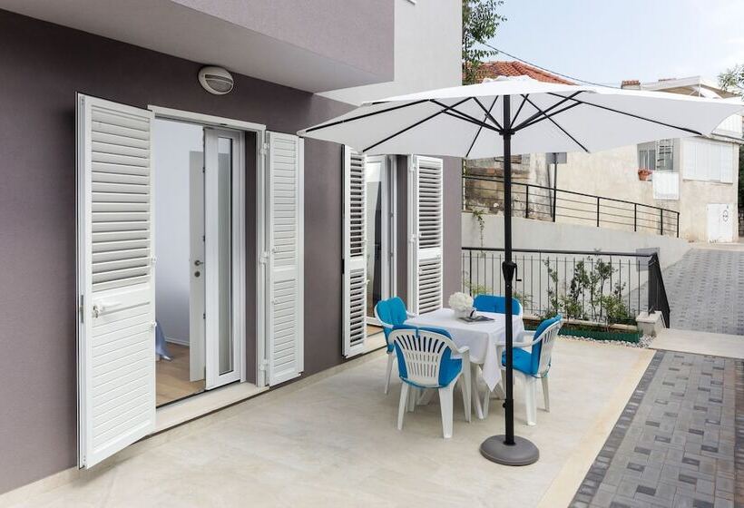 带1个卧室的舒适公寓, Apartments Villa Karmen