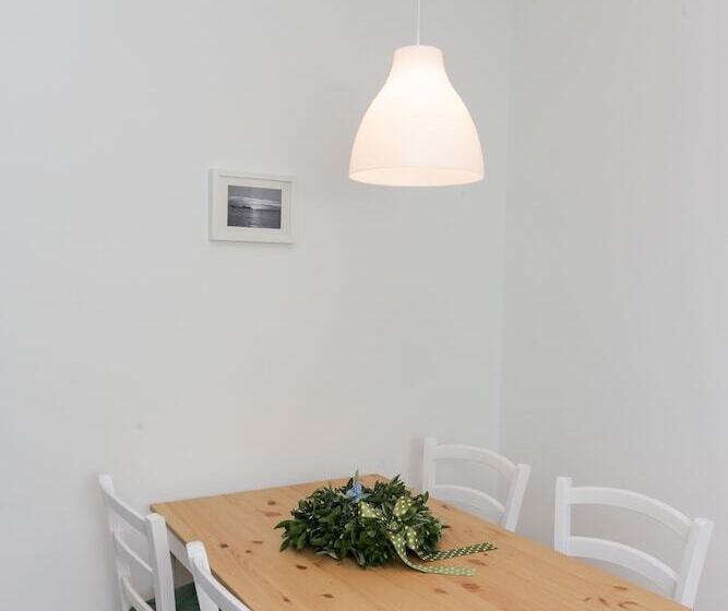 带1个卧室的带阳台的公寓, Apartments Villa Karmen