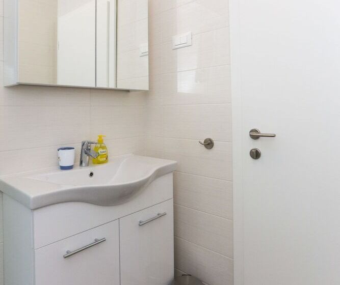 带露台的标准工作室, Apartments Villa Karmen