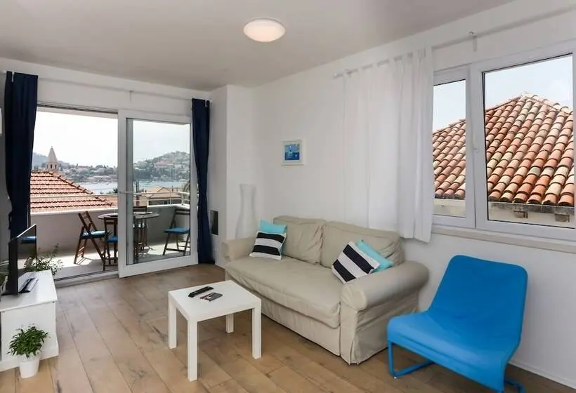 海の見える２ベッドルームアパートメント, Apartments Villa Karmen