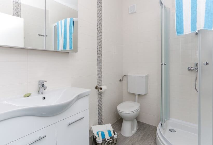 דירת 2 חדרים נוף לים, Apartments Villa Karmen