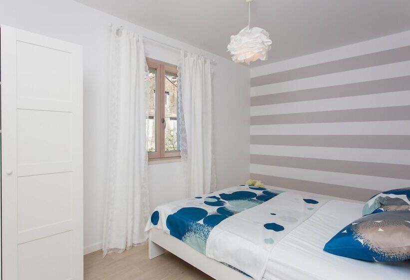 带3个卧室带海景的公寓, Apartments Villa Karmen