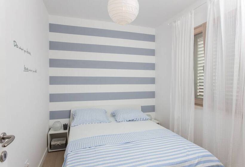 דירת 3 חדרים נוף לים, Apartments Villa Karmen