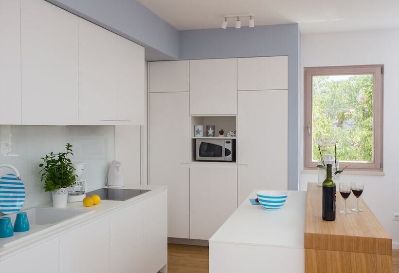 带3个卧室带海景的公寓, Apartments Villa Karmen