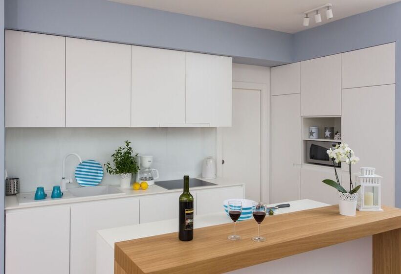 带3个卧室带海景的公寓, Apartments Villa Karmen