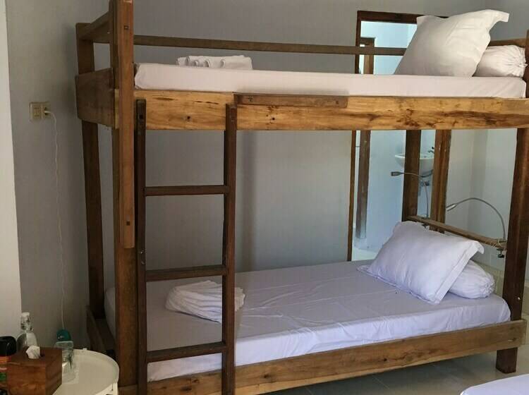 غرفة عائلية, Bajo Sunset Hostel