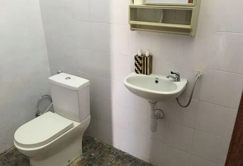 اتاق استاندارد سه نفره, Bajo Sunset Hostel