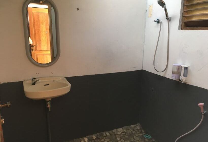 Номер Стандарт Трехместный, Bajo Sunset Hostel