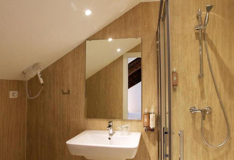 Deluxe Room with Balcony, Azur Palace Luxury Rooms