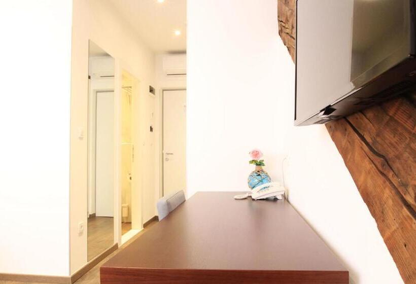 Economy Room, Azur Palace Luxury Rooms