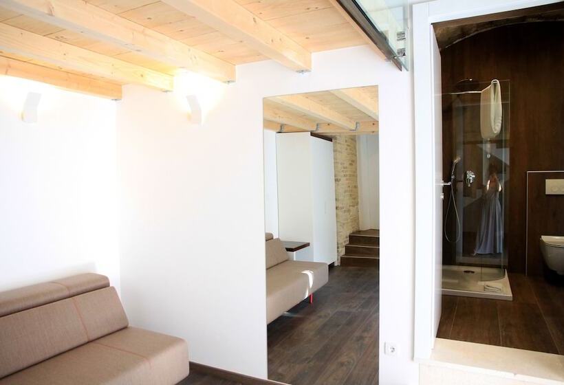 Suite with Balcony, Azur Palace Luxury Rooms