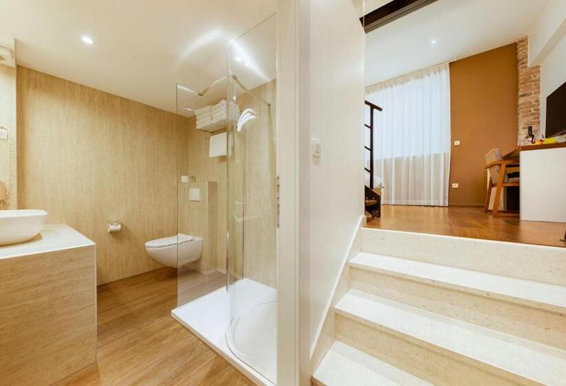 Deluxe Quadruple Room, Azur Palace Luxury Rooms