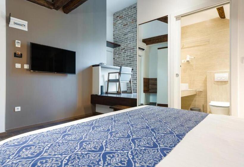 Deluxe Room with Balcony, Azur Palace Luxury Rooms