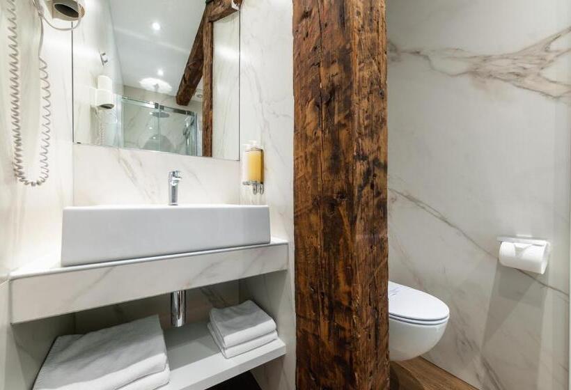 Deluxe Room with Balcony, Azur Palace Luxury Rooms