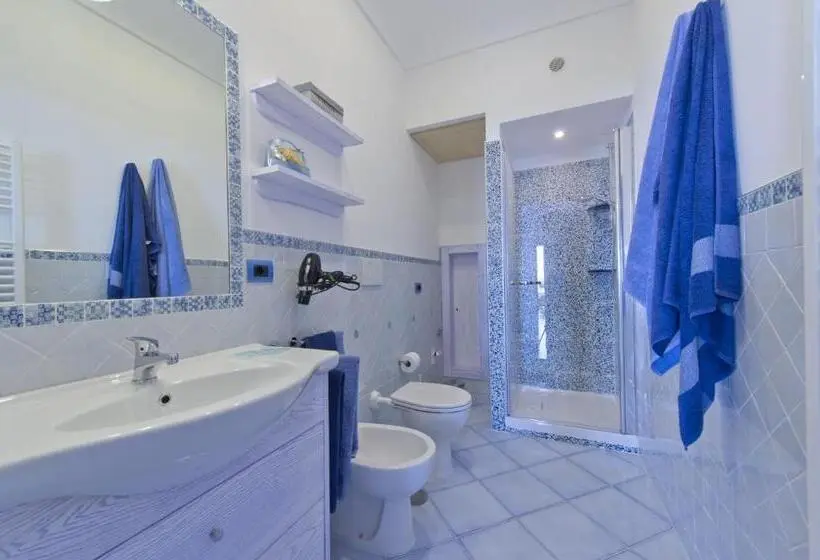 استودیوی استاندارد با چشمانداز دریا, La Mela Blu