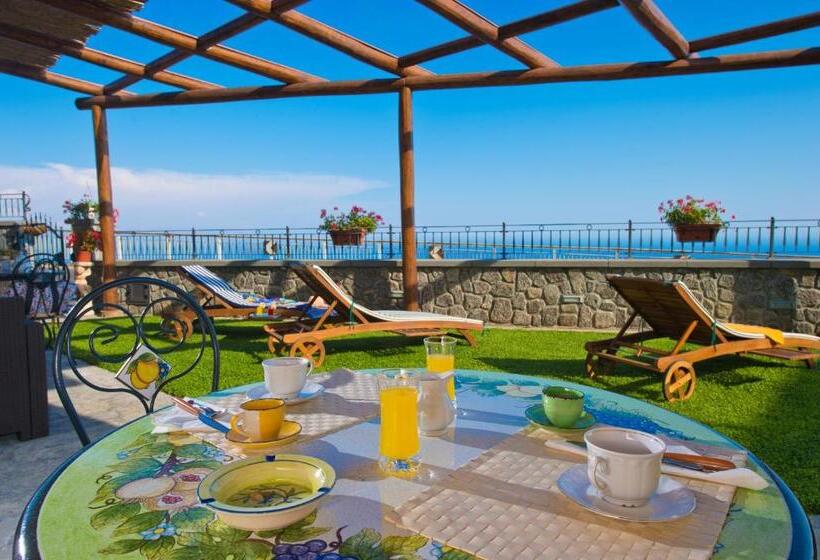 Студия Стандарт Вид на Море, La Mela Blu