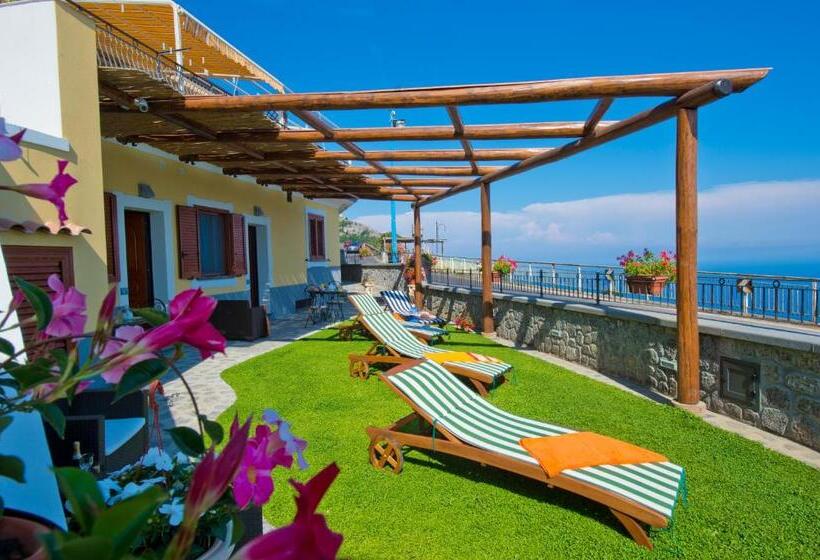 Студия Стандарт Вид на Море, La Mela Blu