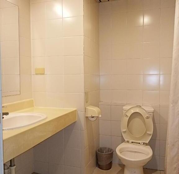 اتاق استاندارد, Chungli Business