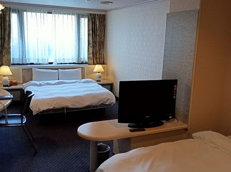 اتاق استاندارد چهار تخته, Chungli Business