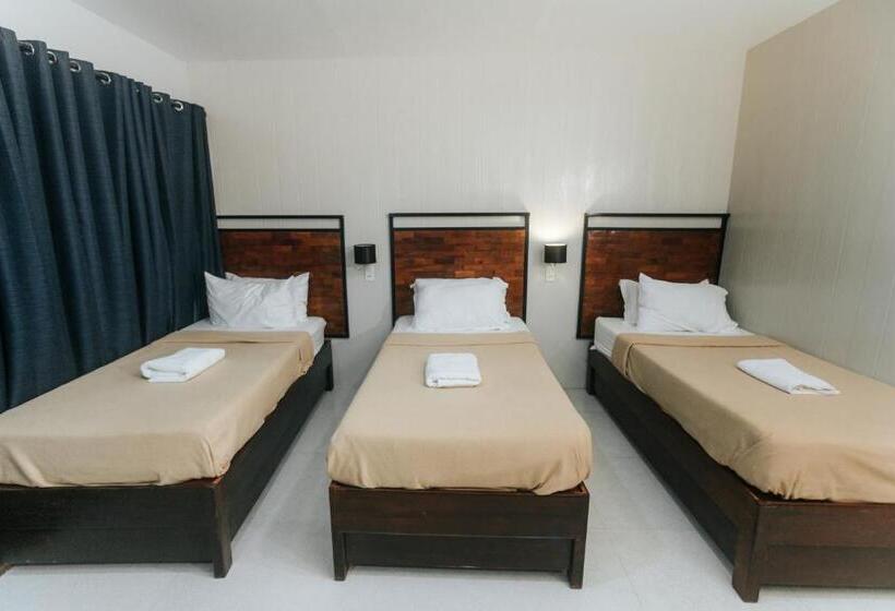 Pokój Deluxe Trzyosobowy, Delle Suites