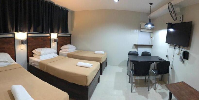 Pokój Deluxe Trzyosobowy, Delle Suites