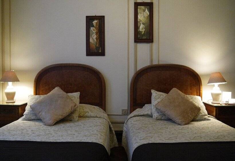 اتاق استاندارد با سرویس بهداشتی مشترک, Paris Londres