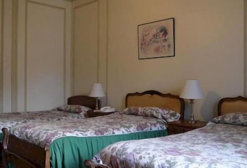 اتاق استاندارد سه تخته با سرویس بهداشتی مشترک, Paris Londres