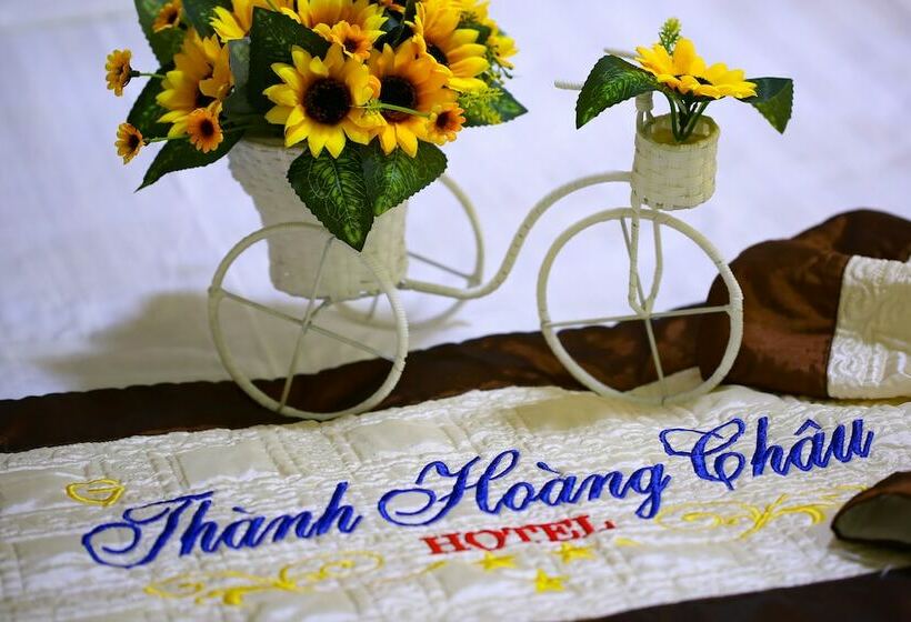 اتاق استاندارد سه نفره, Thanh Hoang Chau