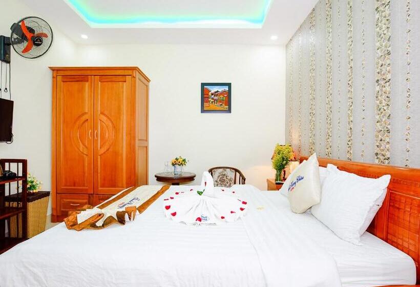 اتاق سوپریور با تخت بزرگ, Thanh Hoang Chau