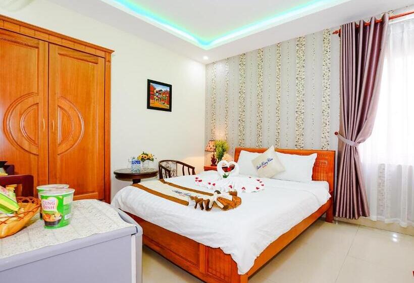 اتاق سوپریور با تخت بزرگ, Thanh Hoang Chau