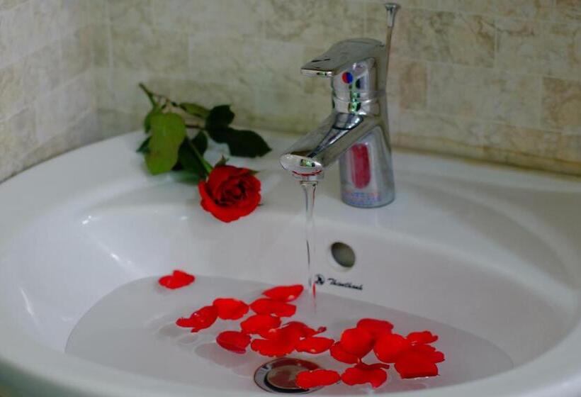 3 Bedroom Suite, Thanh Hoang Chau