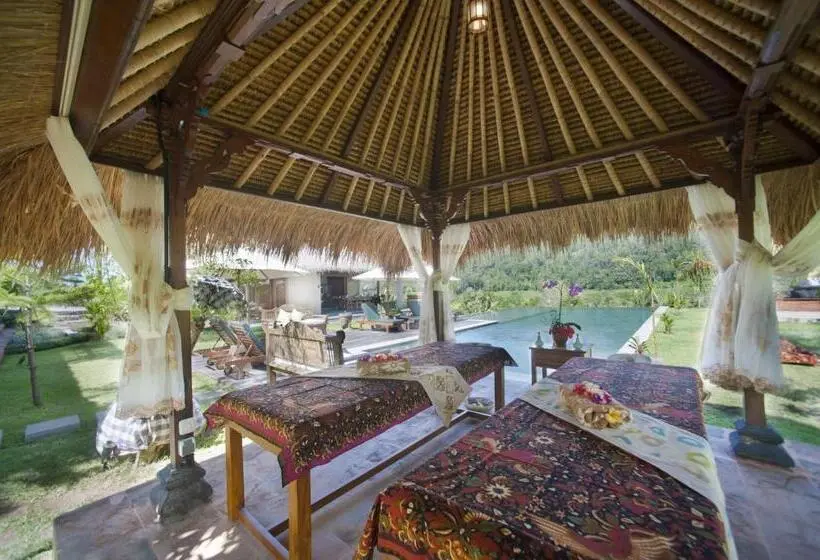 デラックススイート, Villa Kropak