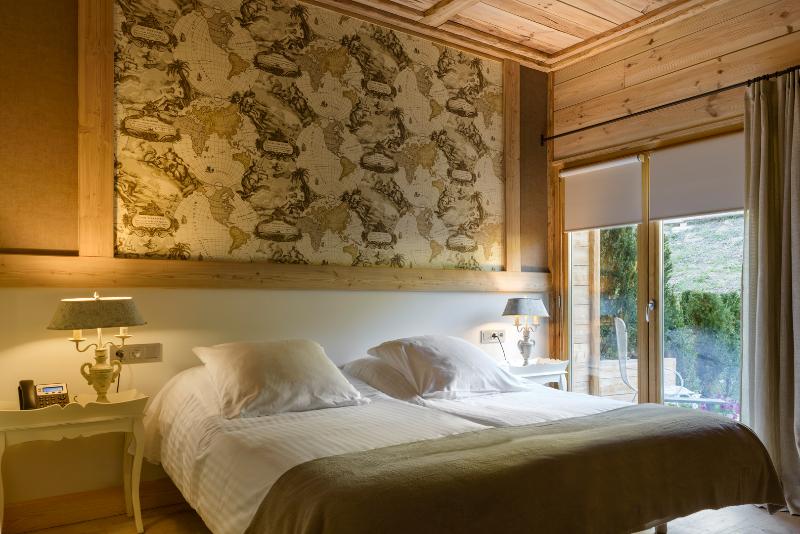 Номер Премиум, Vinas De Larrede