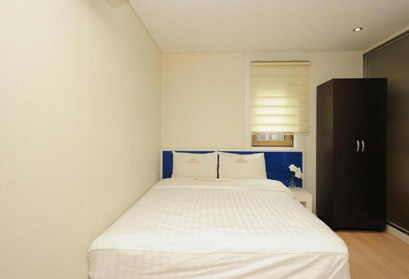 Deluxe Værelse, Mido Myeongdong