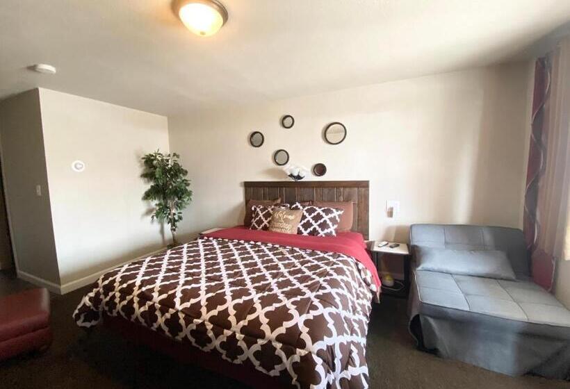Стандартный Номер Кровать Кинг, Roundtop Mountain Vista   Cabins And Motel
