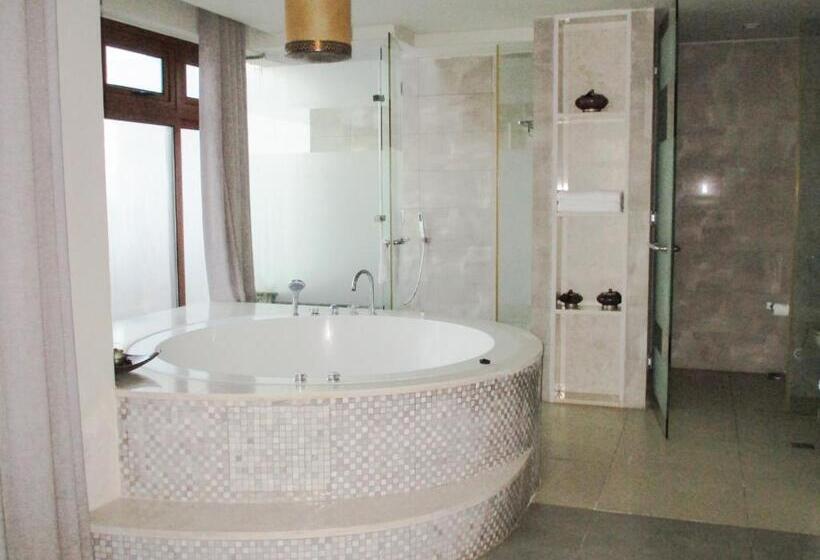 1 Bedroom Penthouse Apartment, The Royal Shaza Suites