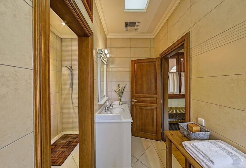 带5个卧室的别墅, Villa Veneziano Suites & Villa