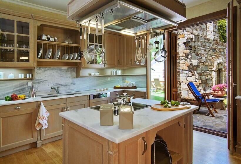 스위트, Villa Veneziano Suites & Villa