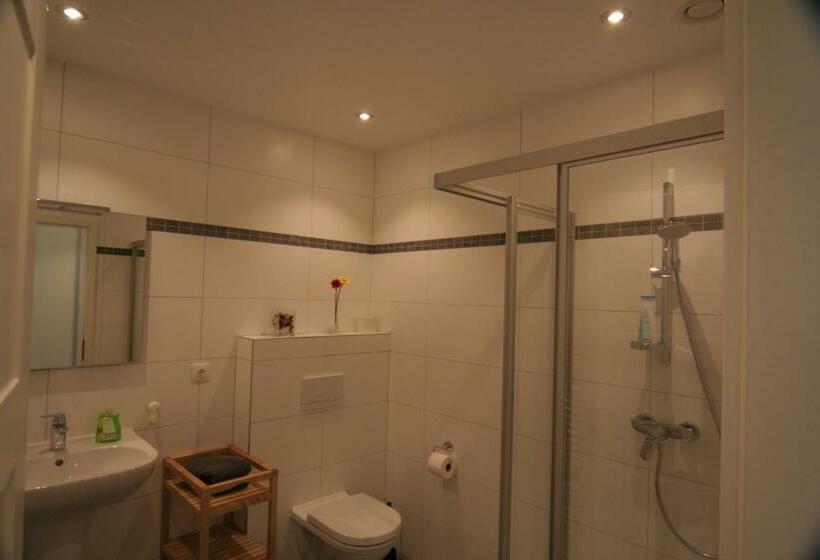 اتاق سوپریور با چشم‌انداز باغ, B&b White Pearl