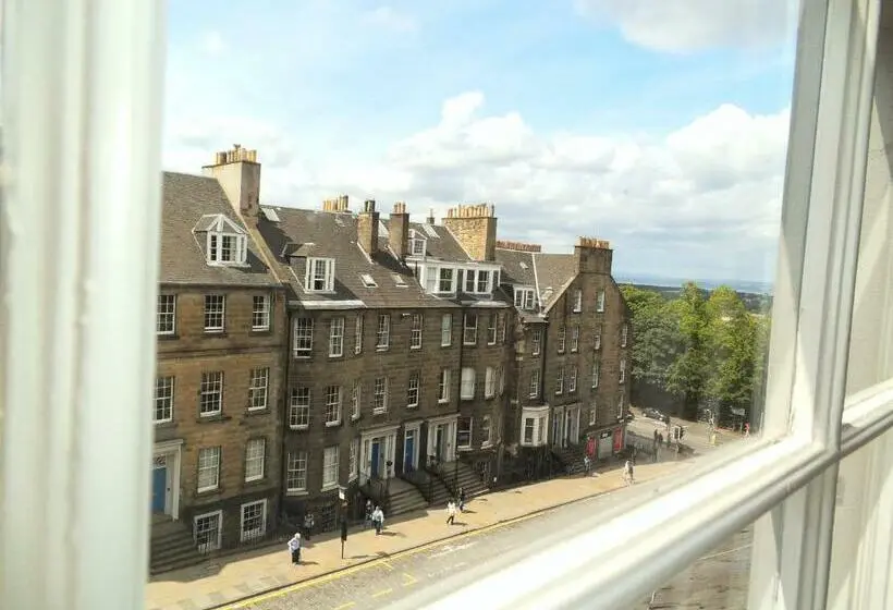 ベーシックルーム, No. 53 Frederick Street