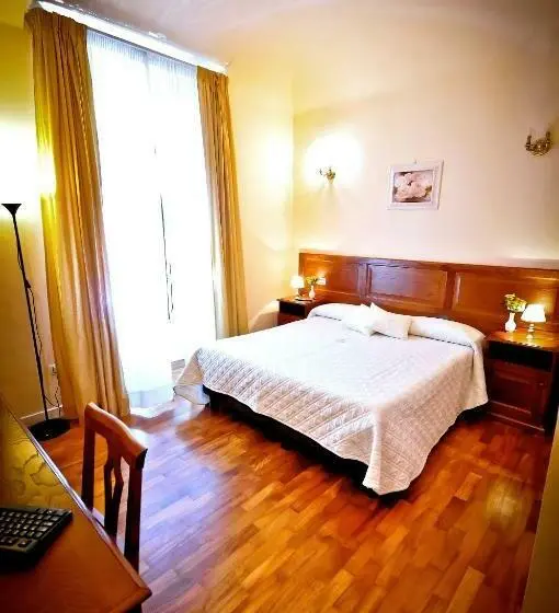 اتاق استاندارد, Relais Cavour