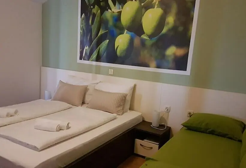 اتاق استاندارد با بالکن و چشم‌انداز دریا, Bed & Breakfast Marta & Tona