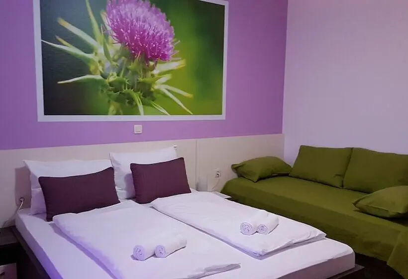 اتاق استاندارد با بالکن و چشم‌انداز دریا, Bed & Breakfast Marta & Tona