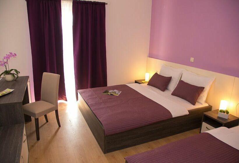 Triple Room Sea View, Bed & Breakfast Marta & Tona