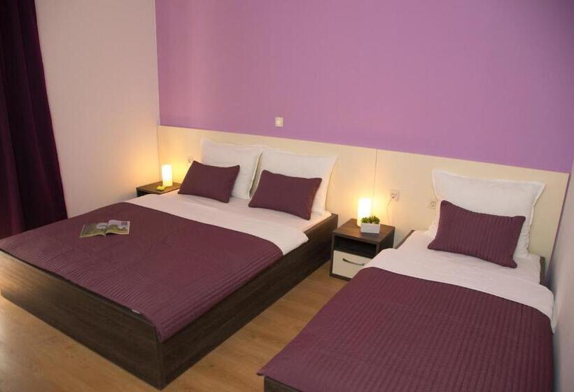 Triple Room Sea View, Bed & Breakfast Marta & Tona