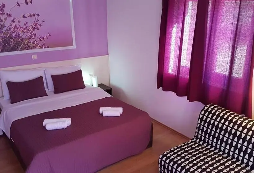 اتاق استاندارد سه تخته با بالکن, Bed & Breakfast Marta & Tona