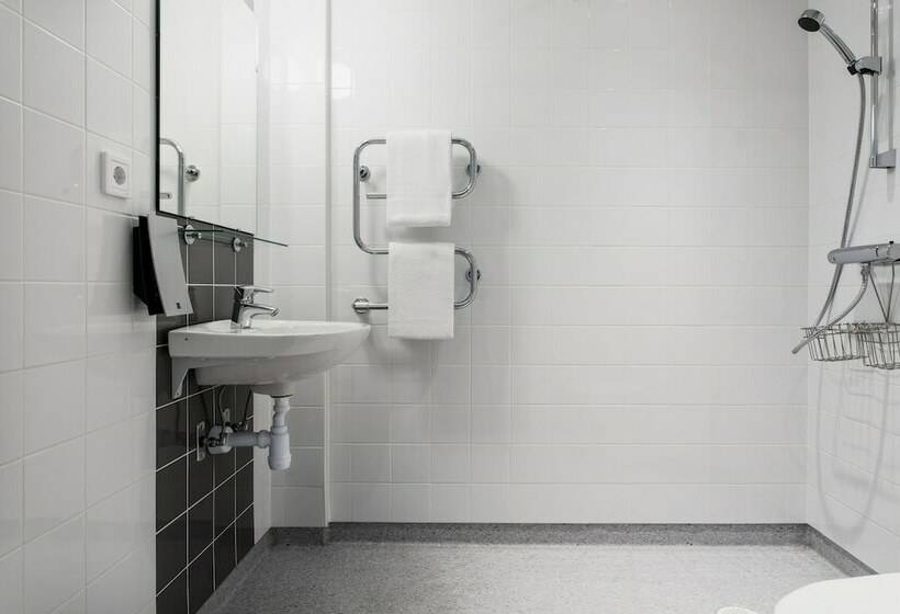 إستوديو قياسى, Biz Apartment Solna