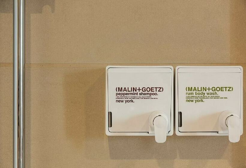 استودیوی لوکس, Capri By Fraser Berlin